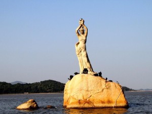 渔女攻略（逆袭河流之神！渔女如何选择最佳装备？）